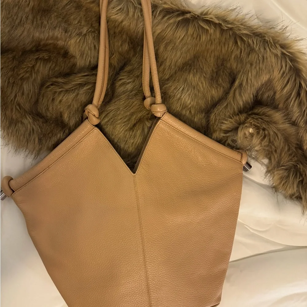 Vince Camuto Camel Shoulder Bag - Picture 3 of 8